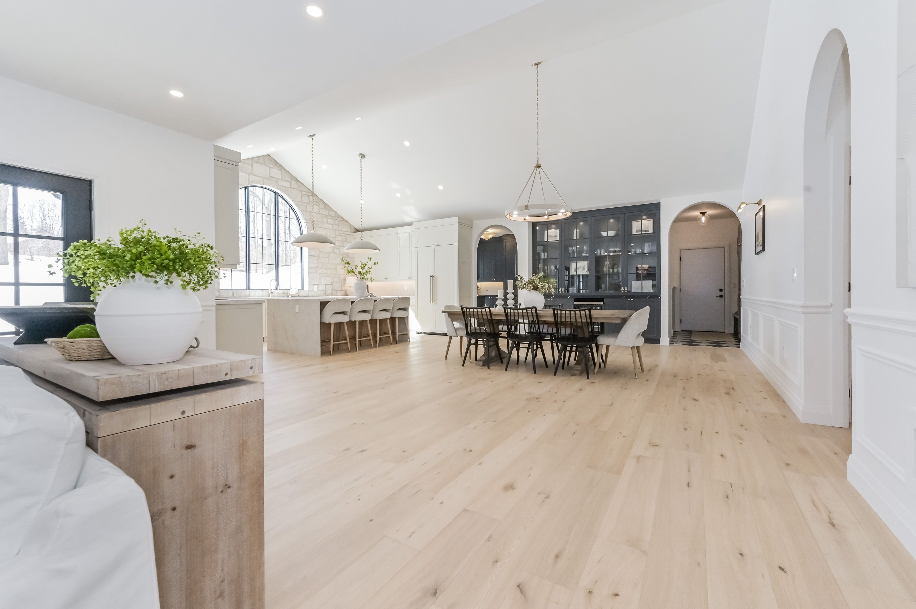 433 South River Road