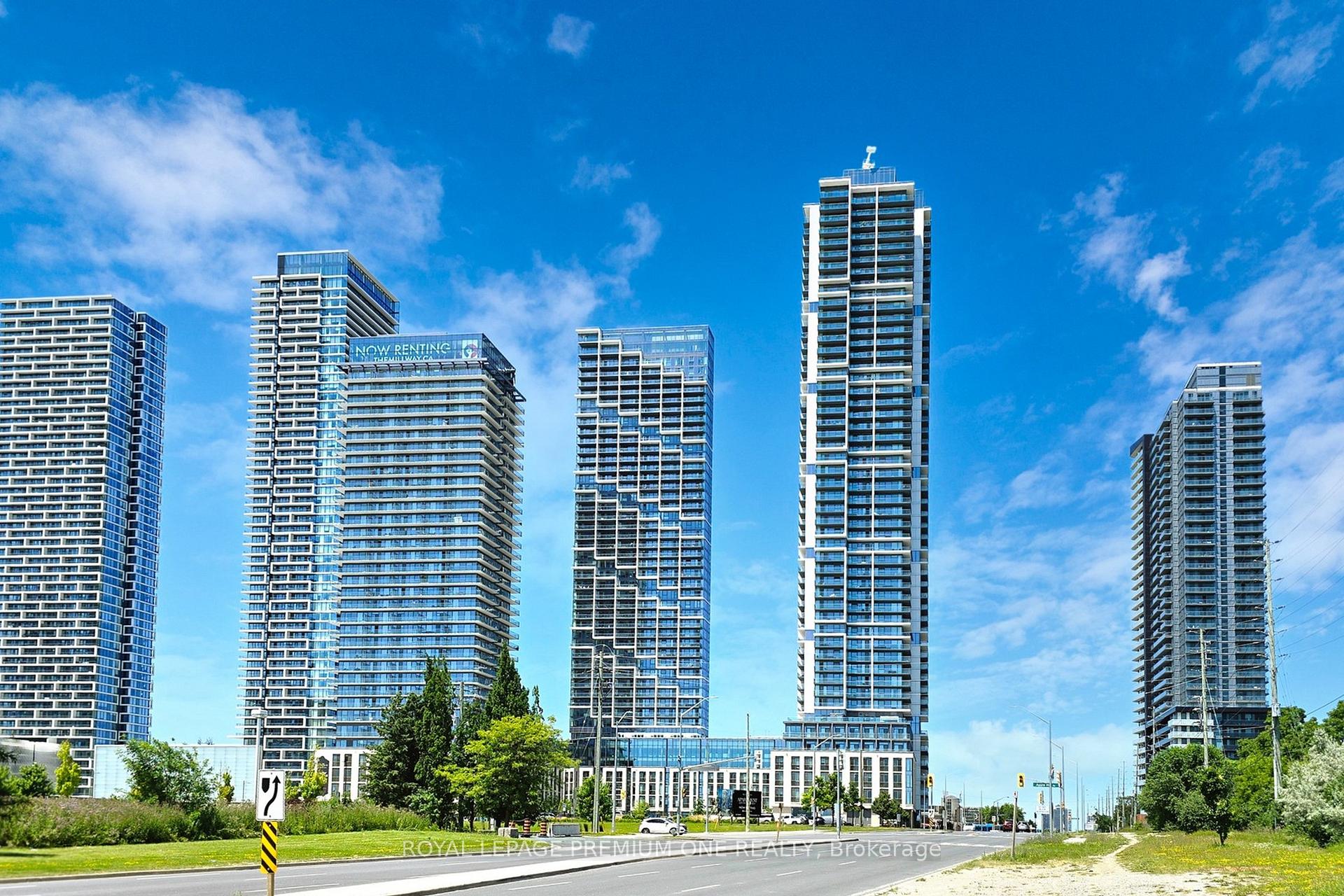 2 Bedrooms Condo at 1000 Portage,  Vaughan For sale