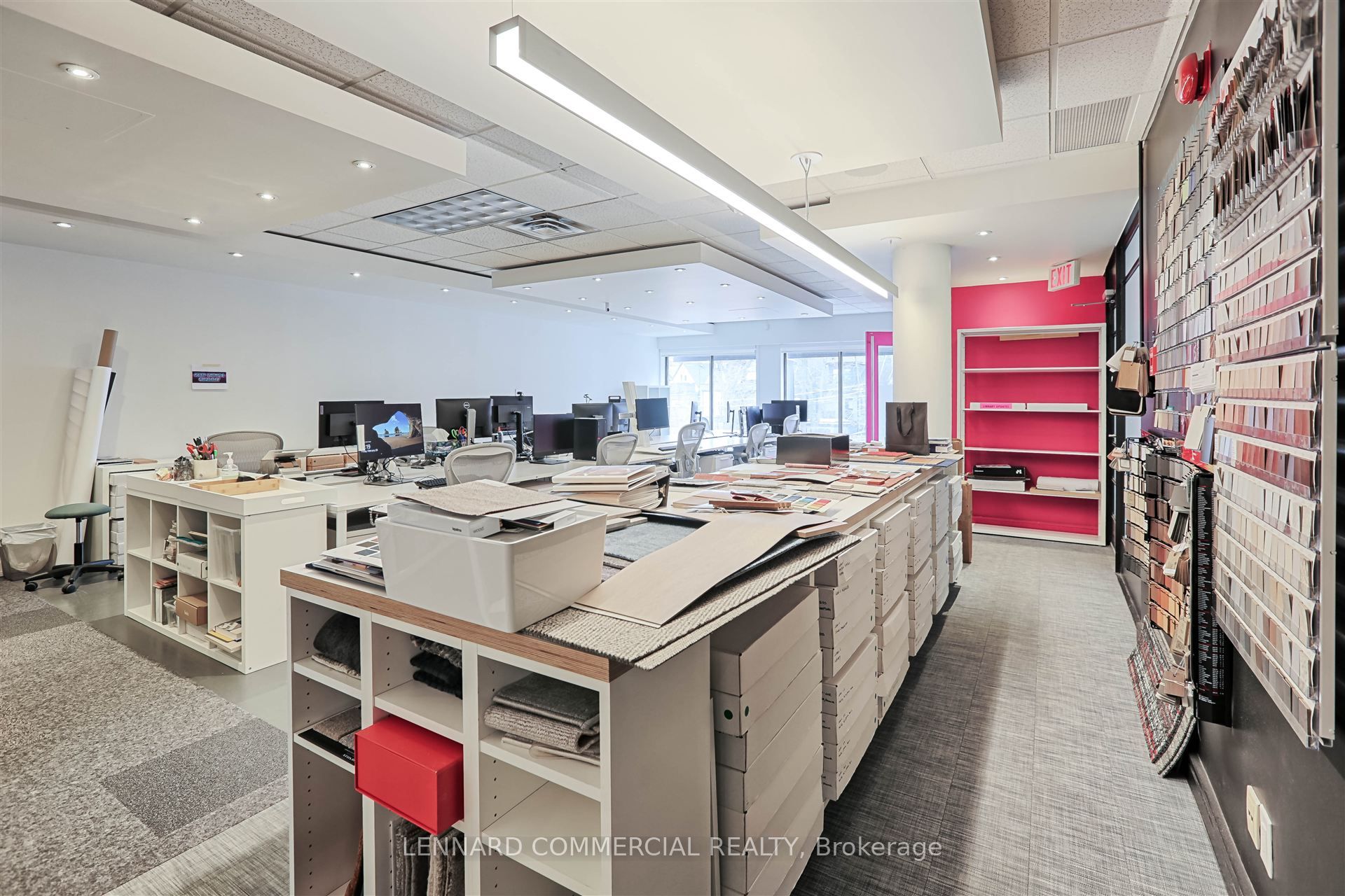 354 Davenport Road, #200