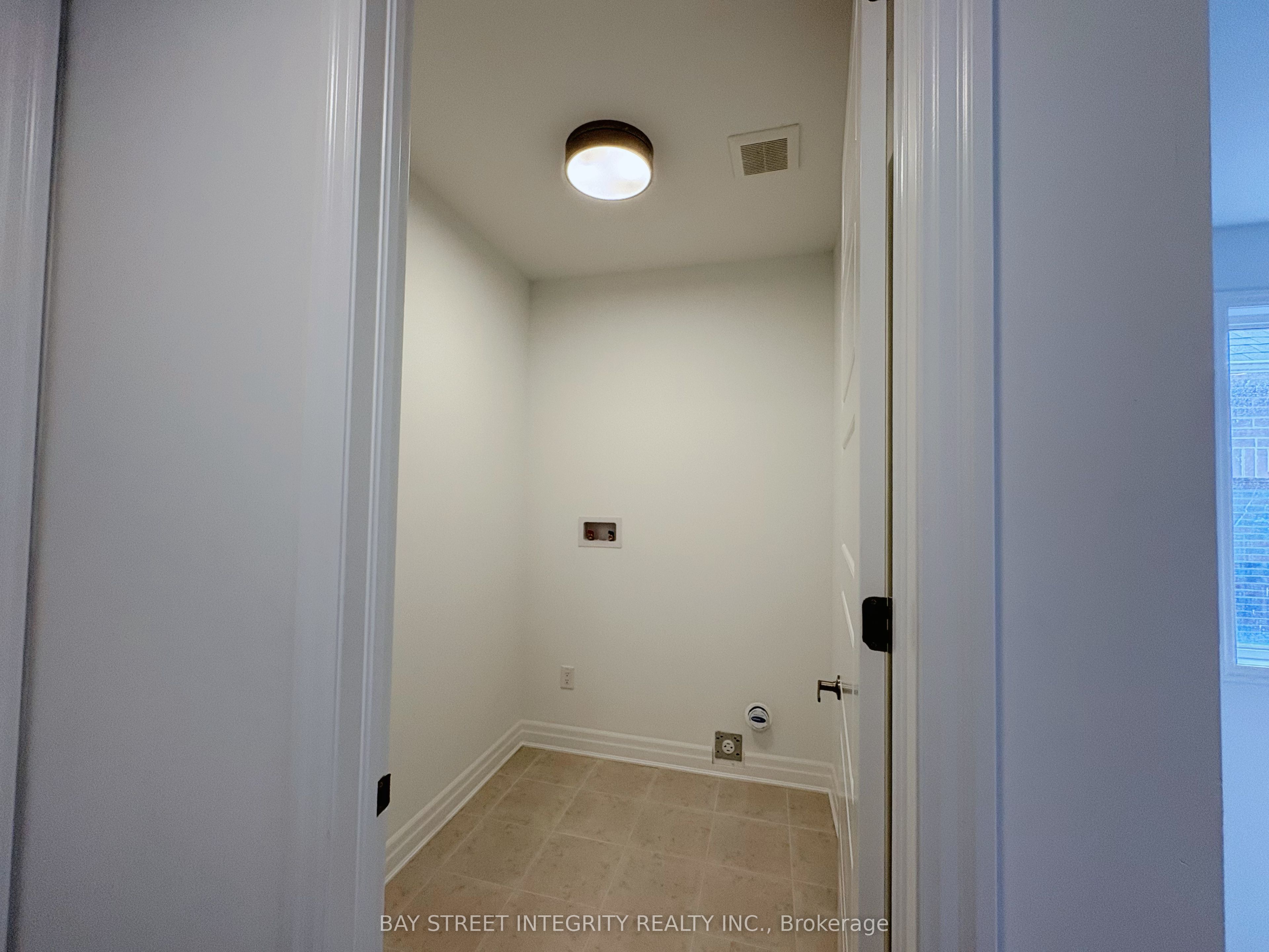 6 Spring Oak Crescent S