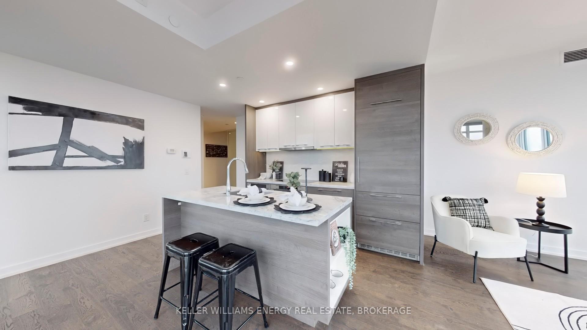 3 Bedrooms Condo at 488 University, Toronto For sale