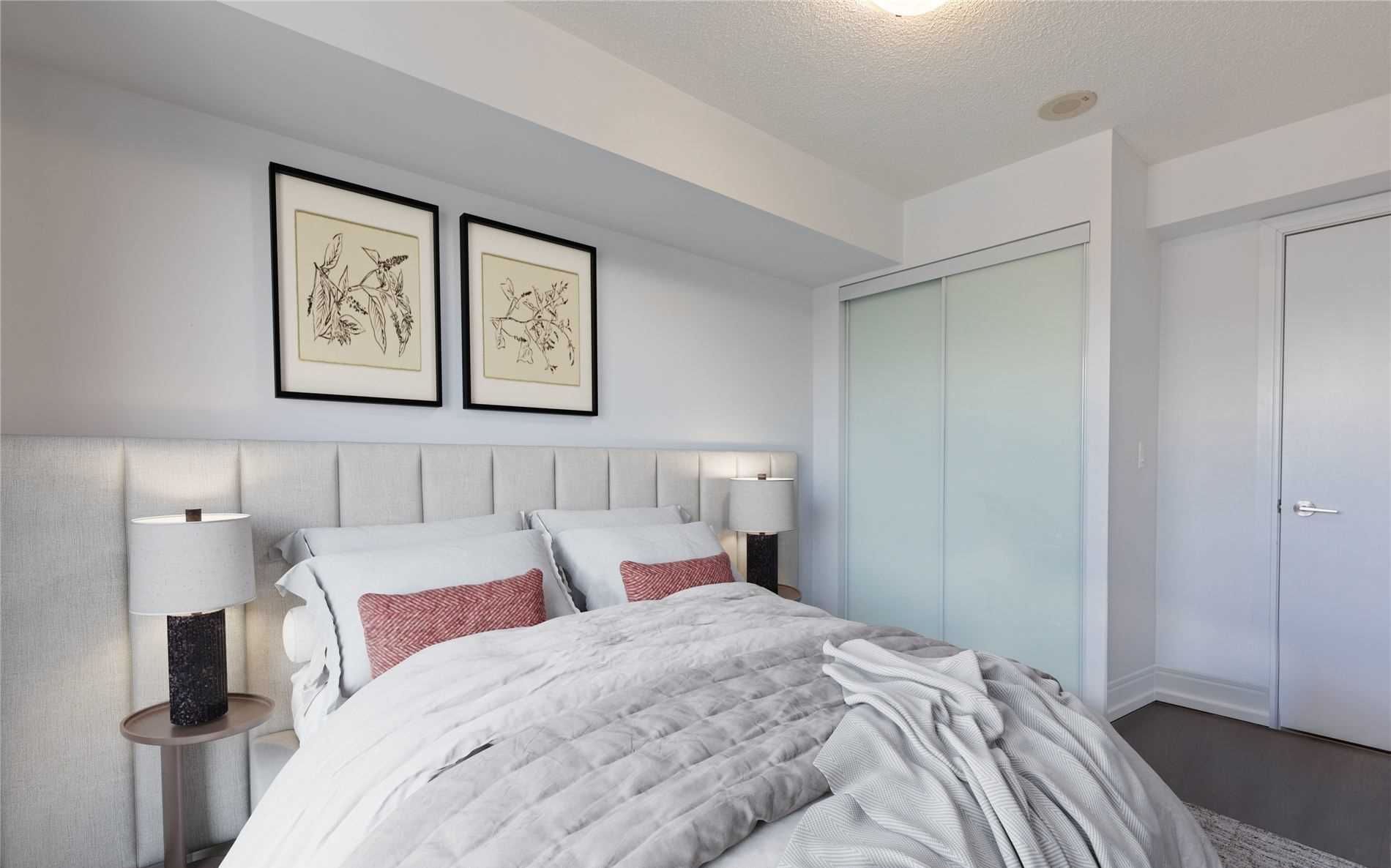 255 Village Green Square 1208