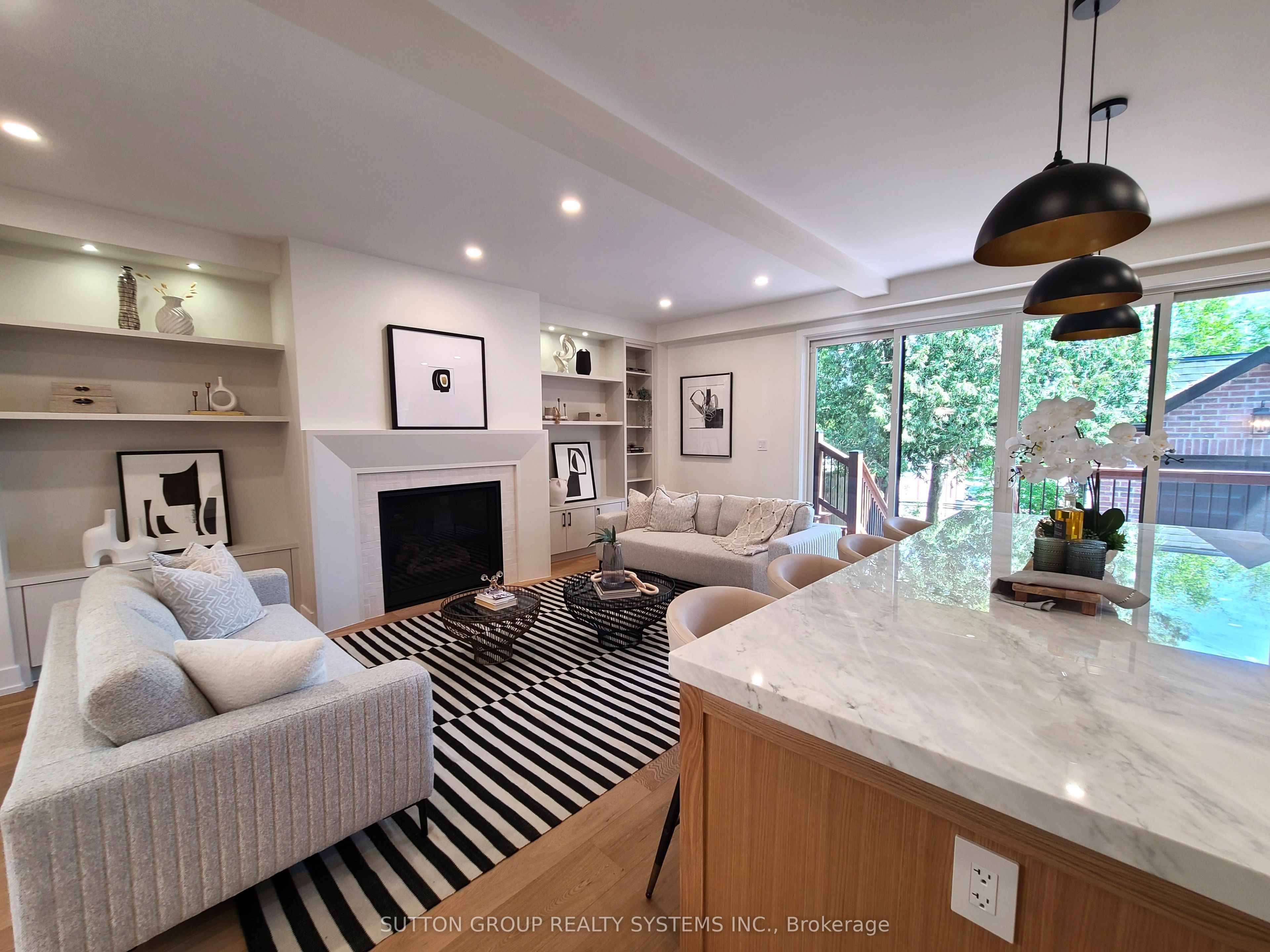 21 South Kingsway