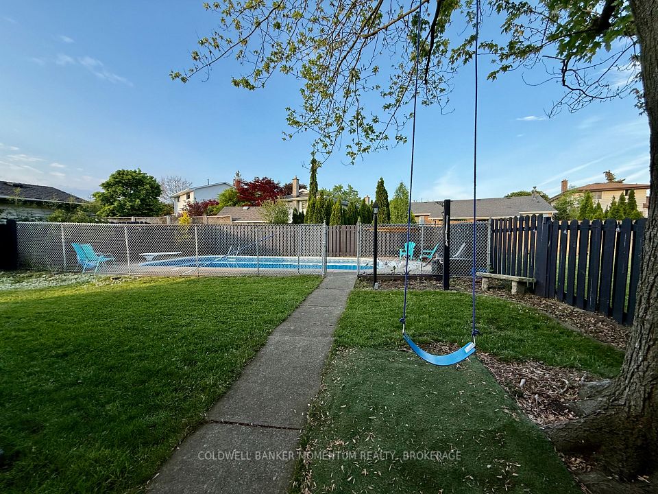 101 Woodrow Street, St. Catharines, ON L2P 3S2
