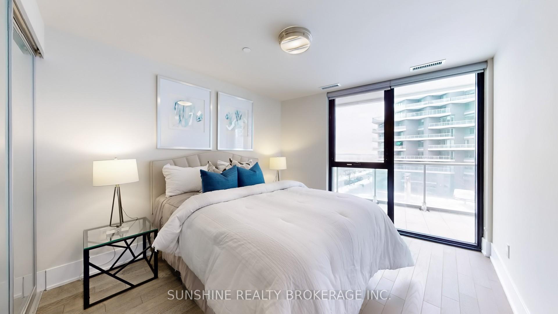 3 Bedrooms Condo at 118 Merchants’ Wharf, Toronto For sale