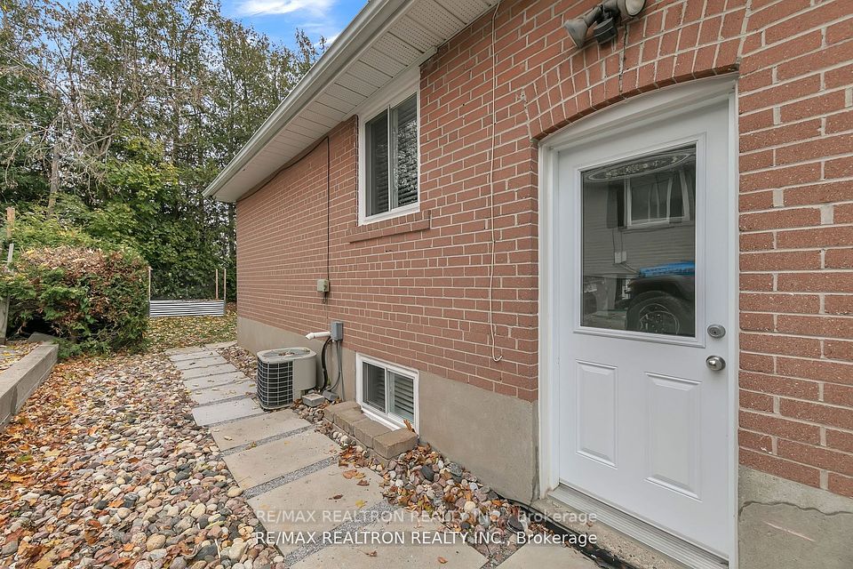 145 Willow