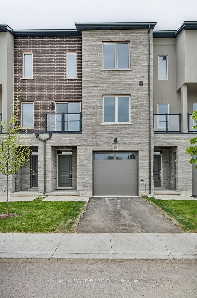 18 Clear Valley Lane