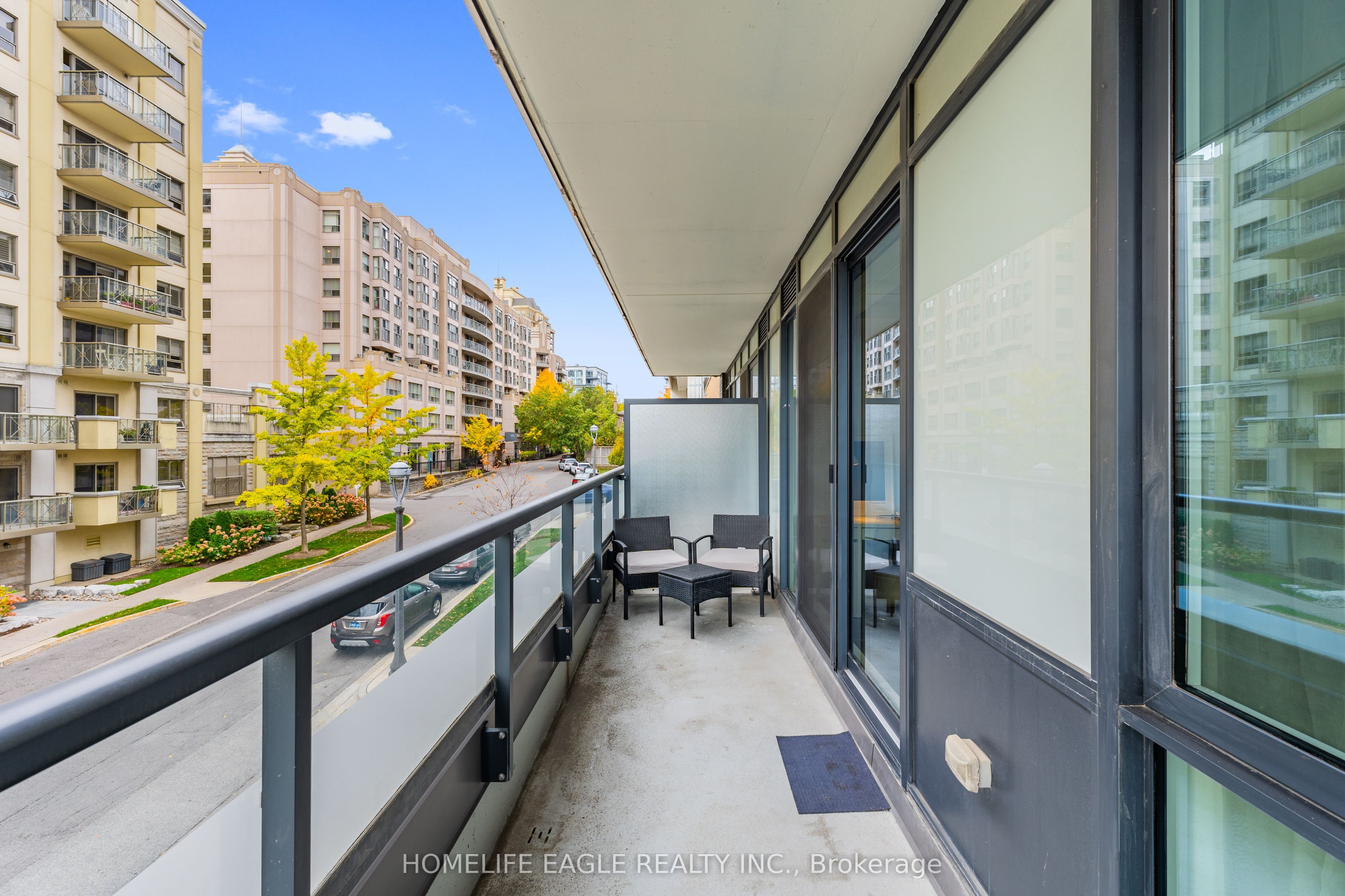 18 Rean Drive, #222