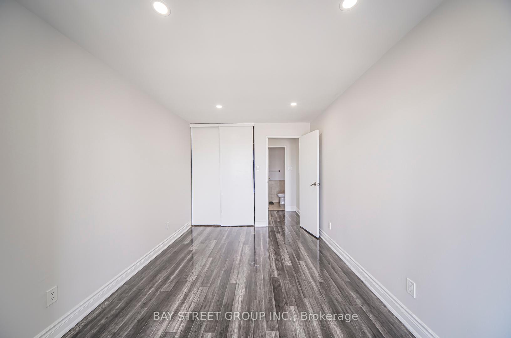 3 Bedrooms Condo at 2470 Eglinton, Toronto For sale