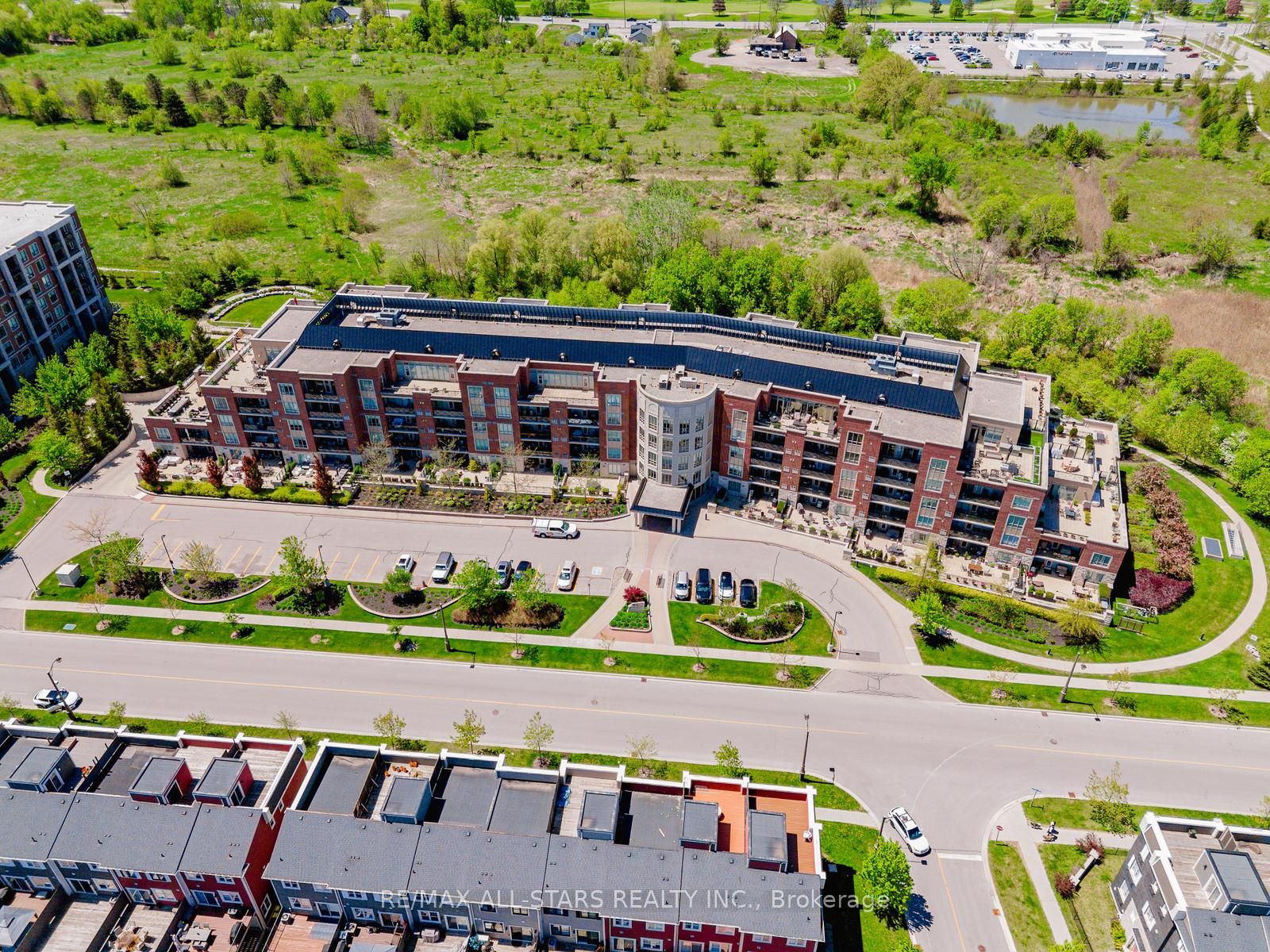 #414 - 35 Baker Hill Boulevard, Whitchurch-Stouffville, ON L4A 1P8