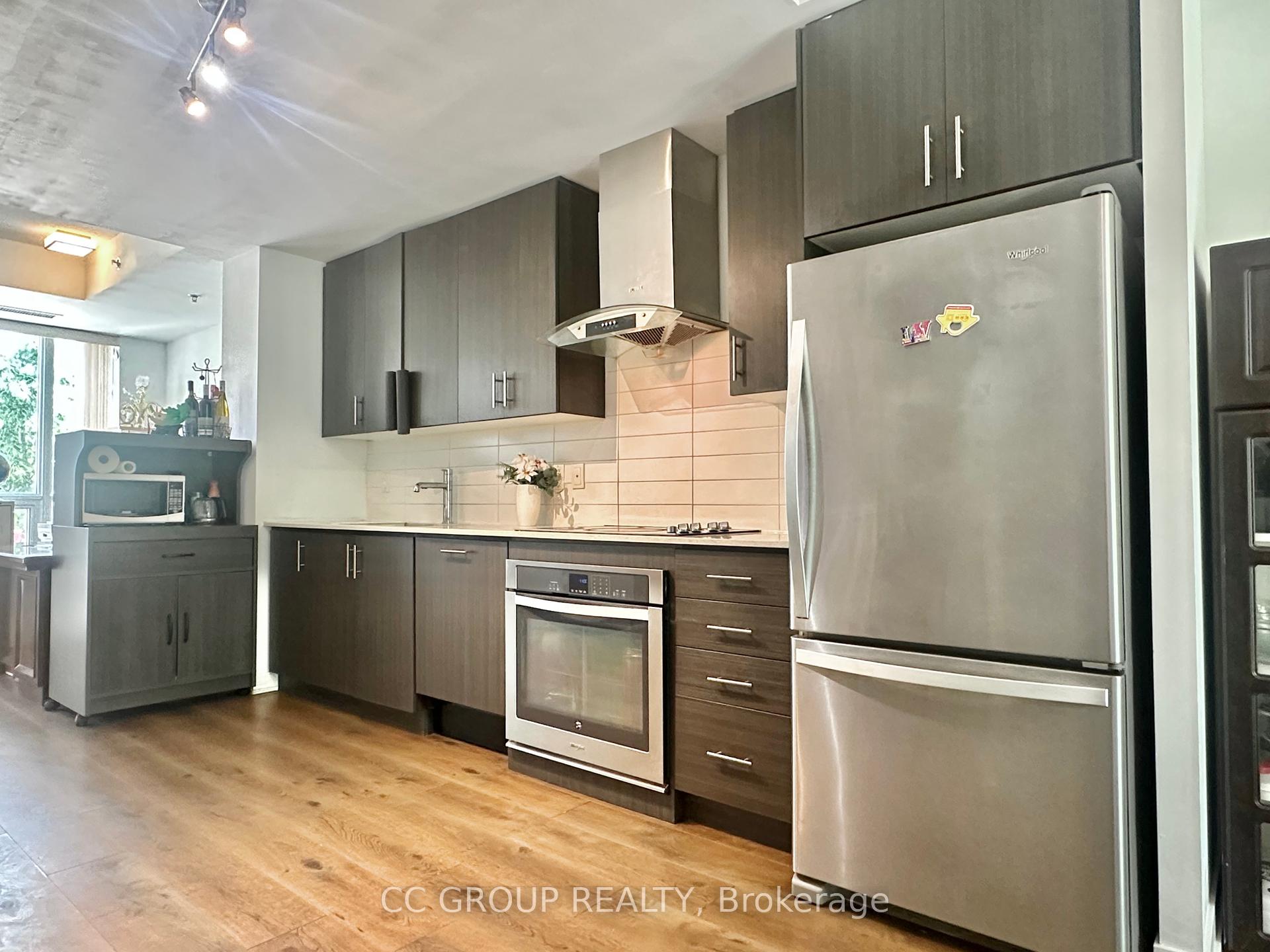 3 Bedrooms Condo at 215 Bonis, Toronto For sale