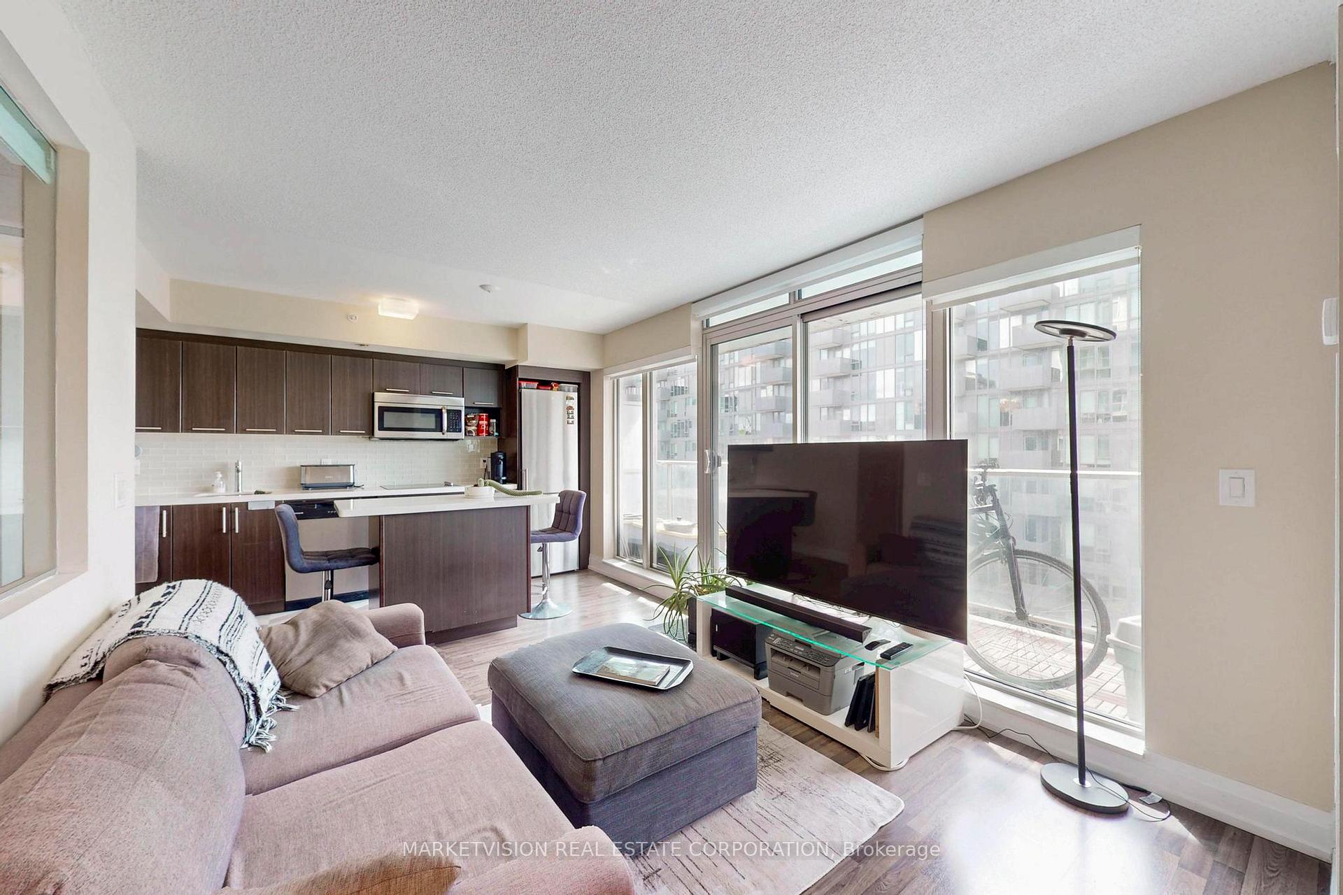 2 Bedrooms Condo at 565 Wilson,  Toronto For sale