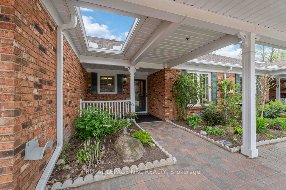 4095 Plum Tree