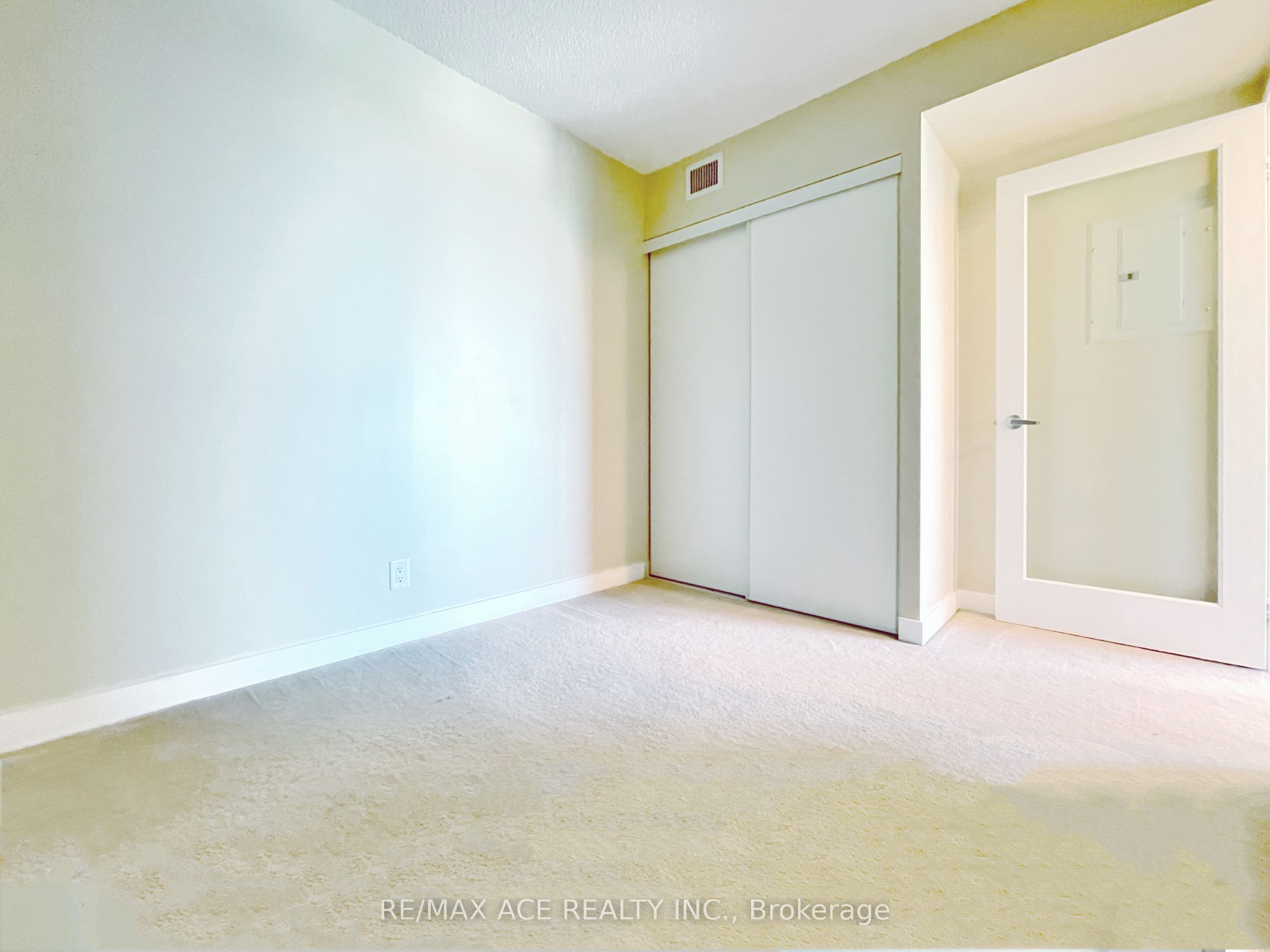 38 Lee Centre Drive, #2315