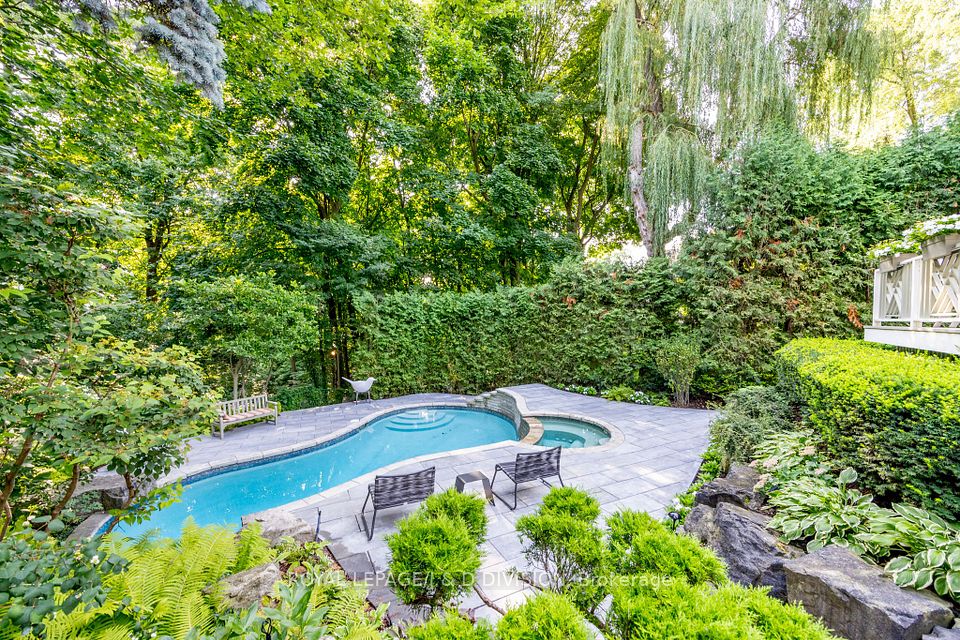12 Forest Glen Crescent, Toronto, ON M4N 2E8