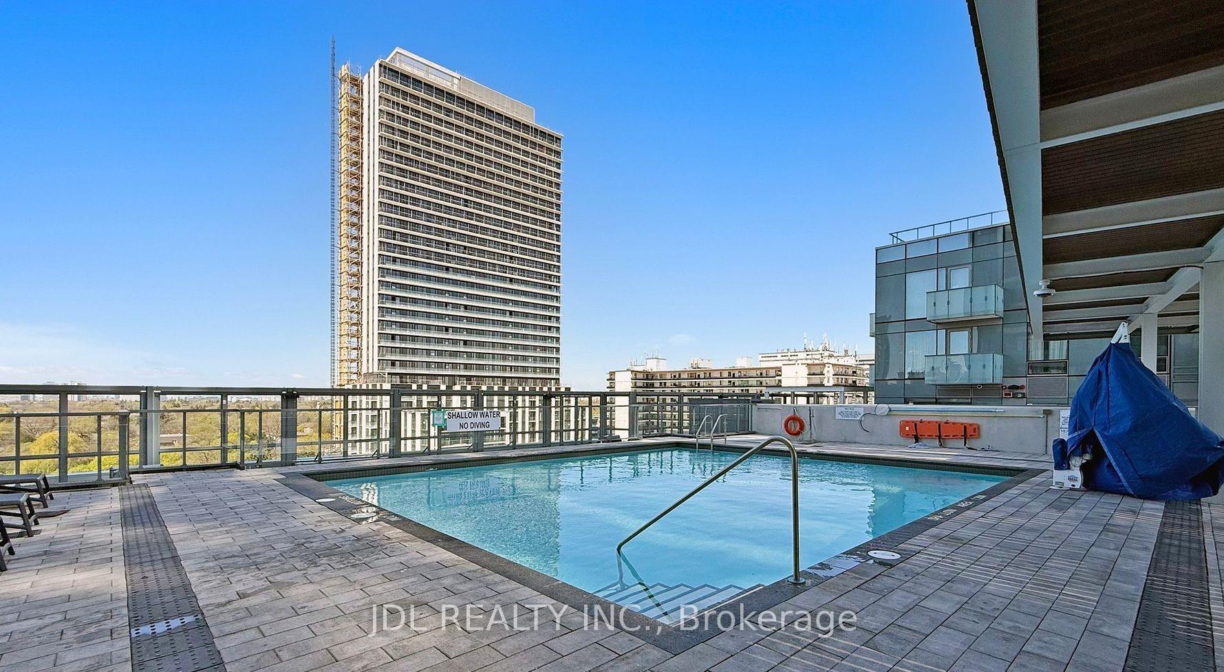 3 Bedrooms Condo at 7 Golden Lion, Toronto For sale