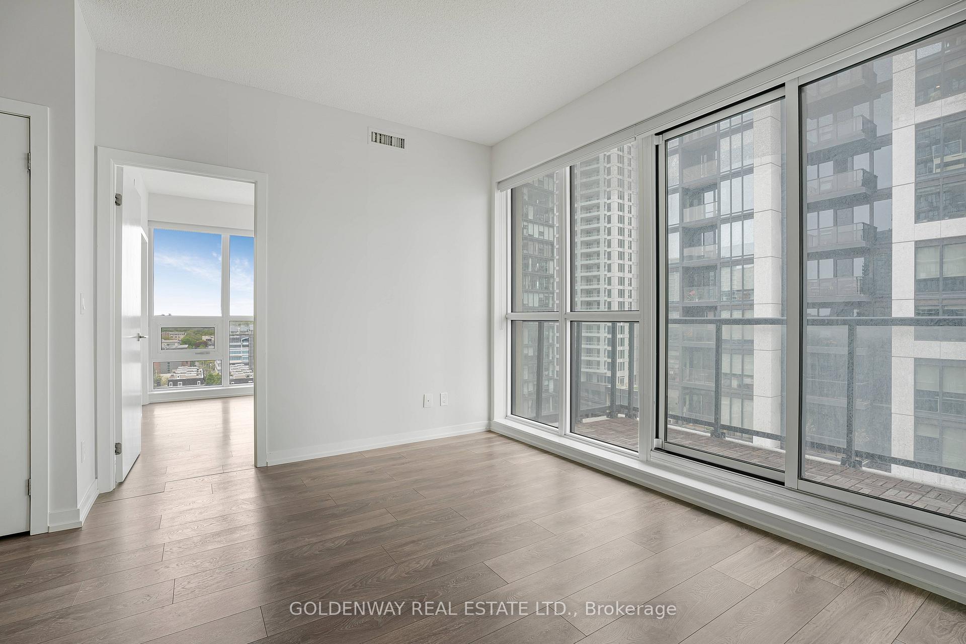 2 Bedrooms Condo at 49 East Liberty, Toronto For sale