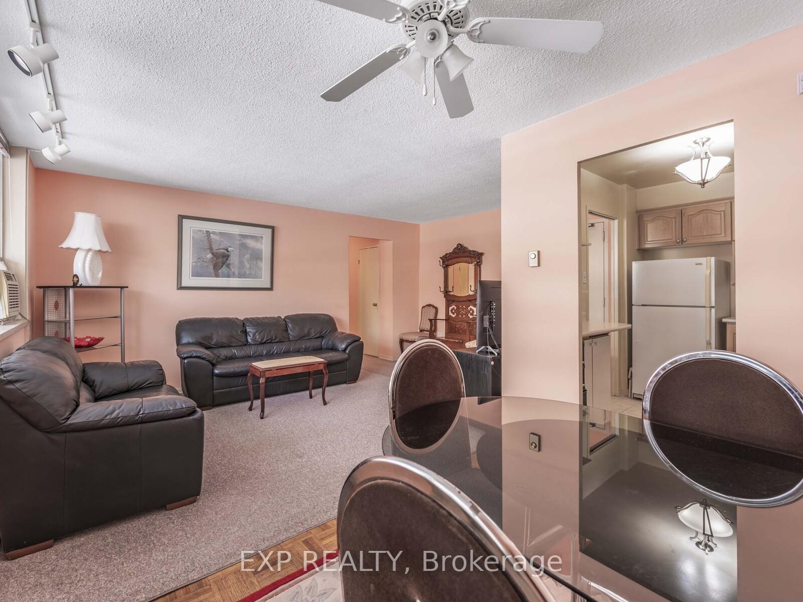 2 Bedrooms Co-op at 30 Gloucester, Toronto For sale