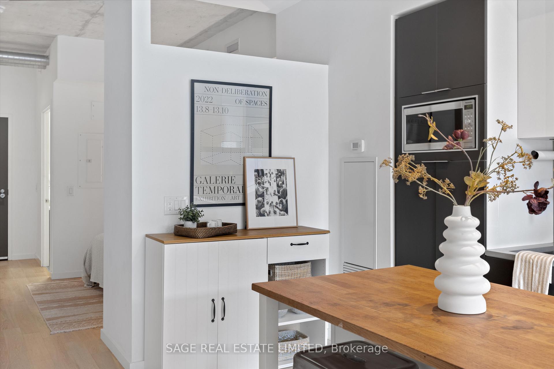 1 Bedroom Condo at 170 Bayview, Toronto For sale
