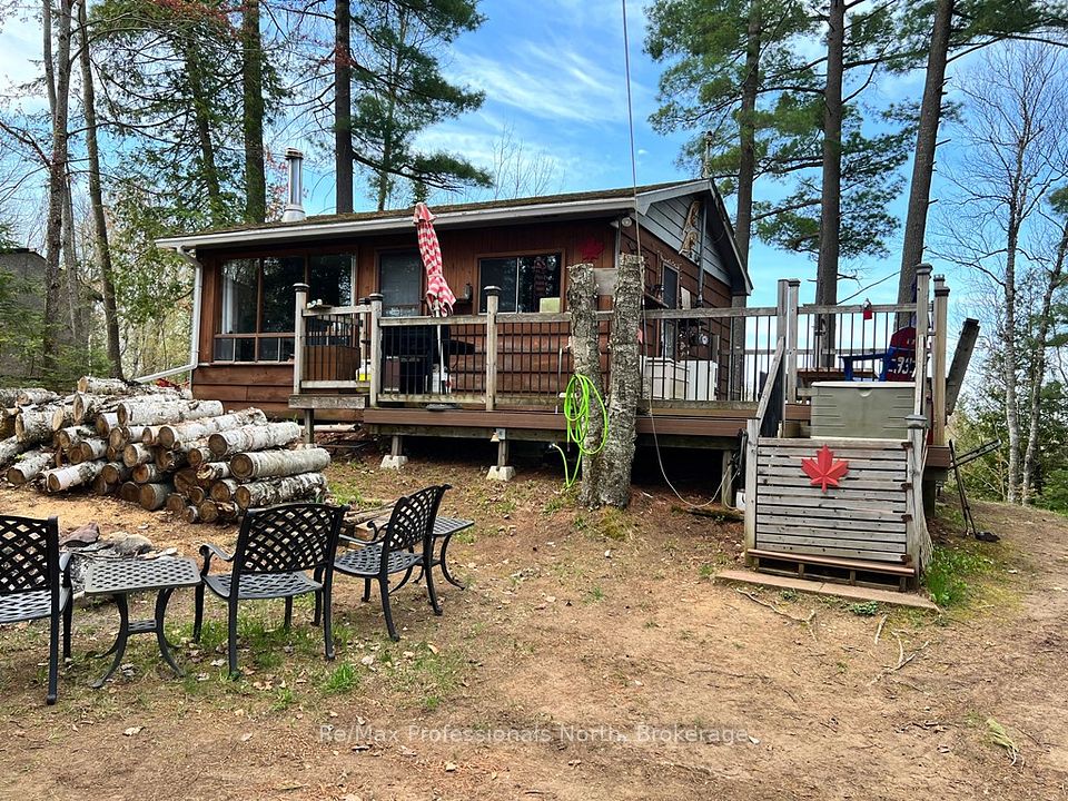 1411 Clement Lake