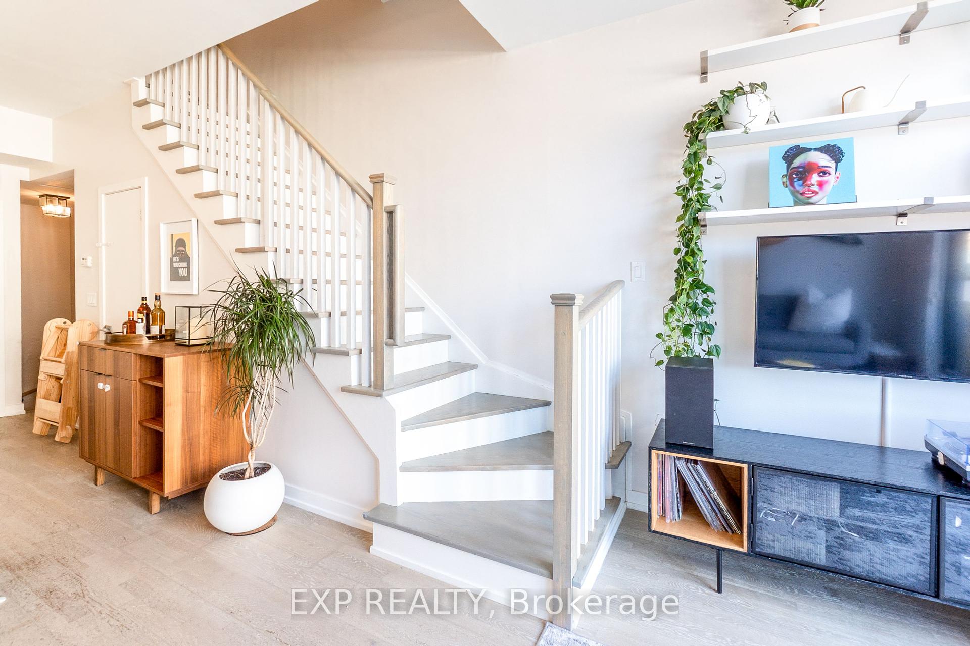 2 Bedrooms Condo at 1321 Gerrard, Toronto For sale