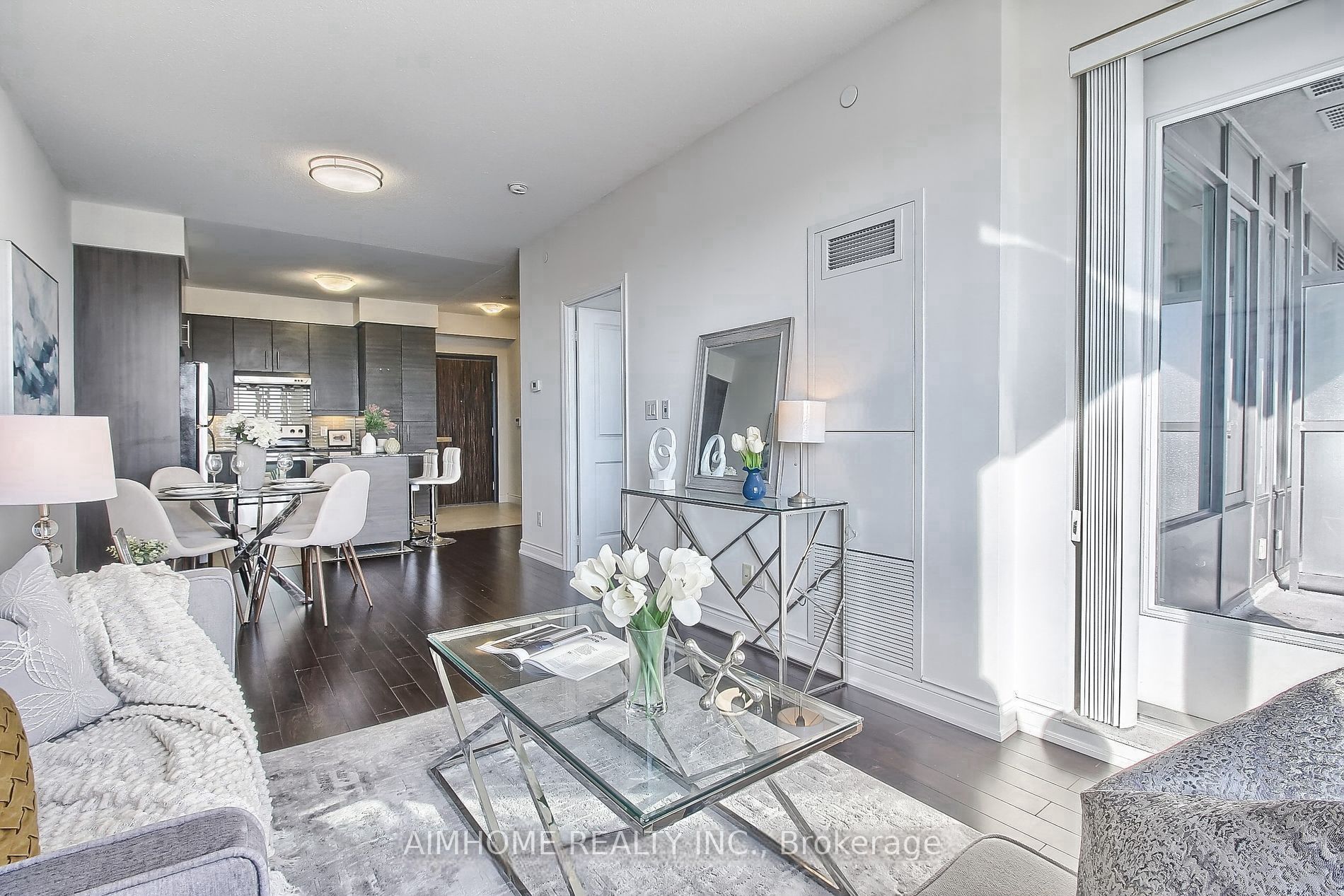 #1008 - 325 South Park Road, Markham, ON L3T 7X4