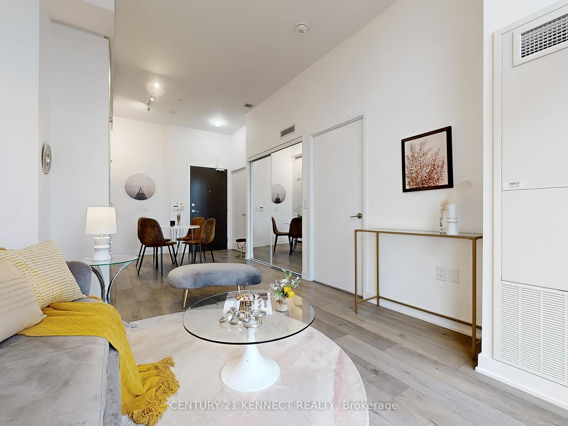 1 Bedroom Condo at 10 Honeycrispy, Vaughan For sale