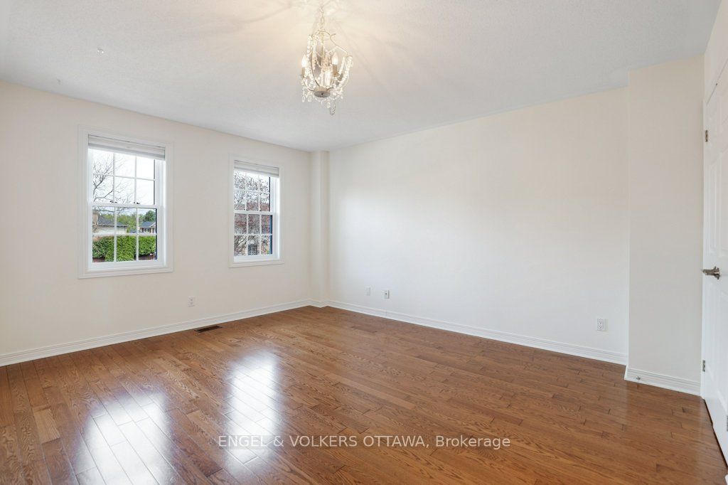 6 Belton Avenue