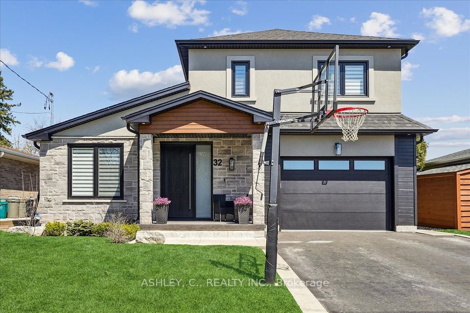32 Greystone