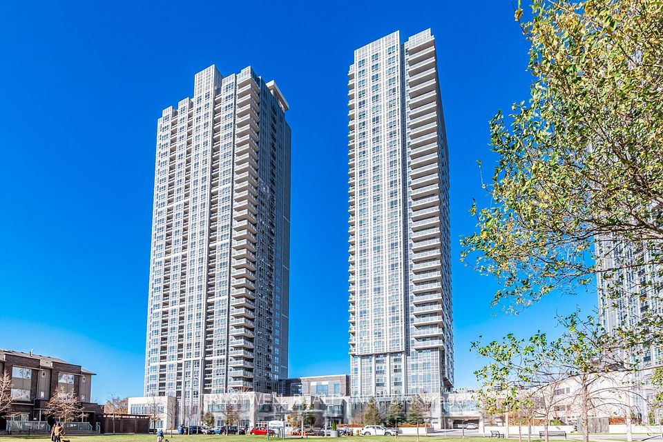 255 Village Green