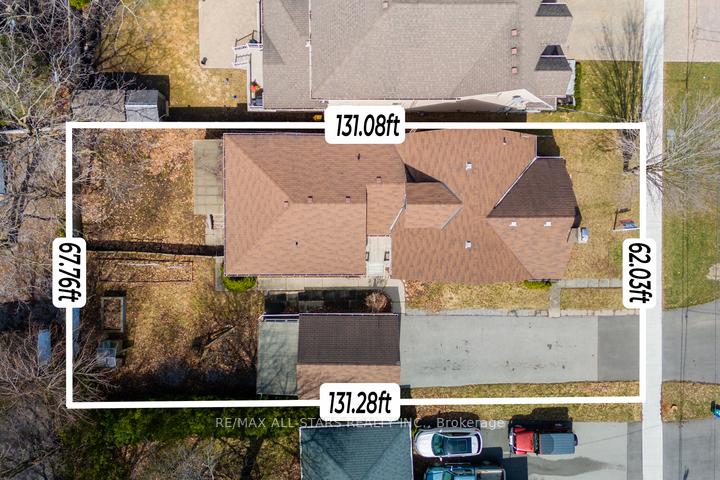 54 Lloyd Street, Whitchurch-Stouffville, ON L4A 4J1