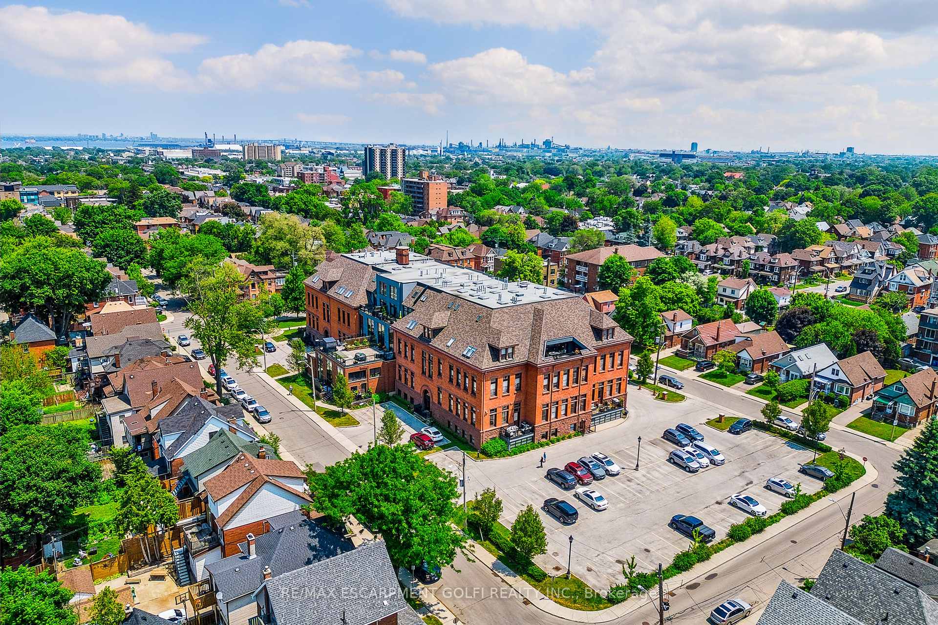 1 Bedroom Condo at 200 STINSON, Hamilton For sale