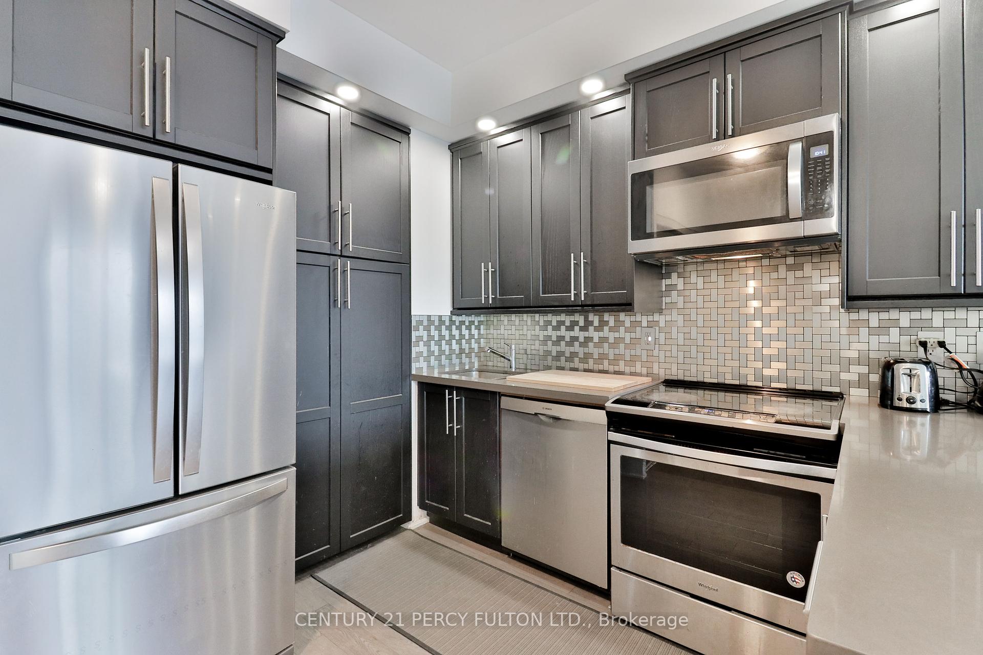 1 Bedroom Condo at 181 Wynford, Toronto For sale