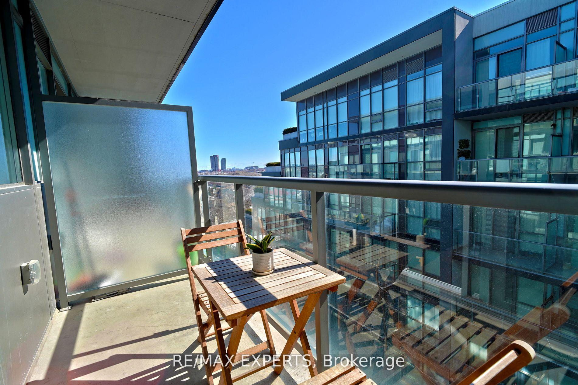 1 Bedroom Condo at 15 James Finlay, Toronto For sale