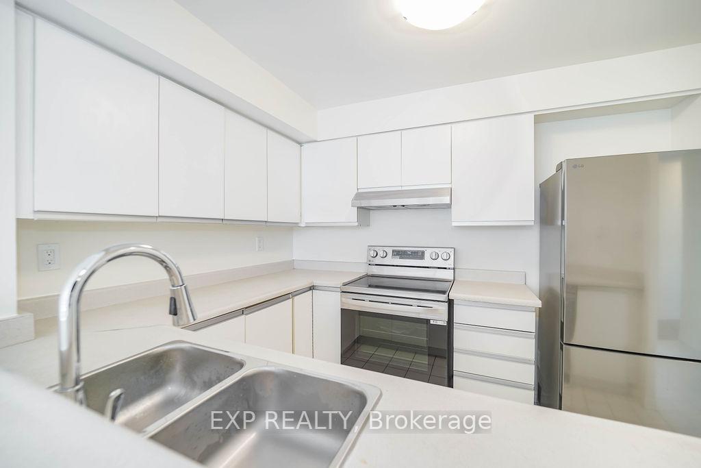 2 Bedrooms Condo at 410 Mclevin, Toronto For sale