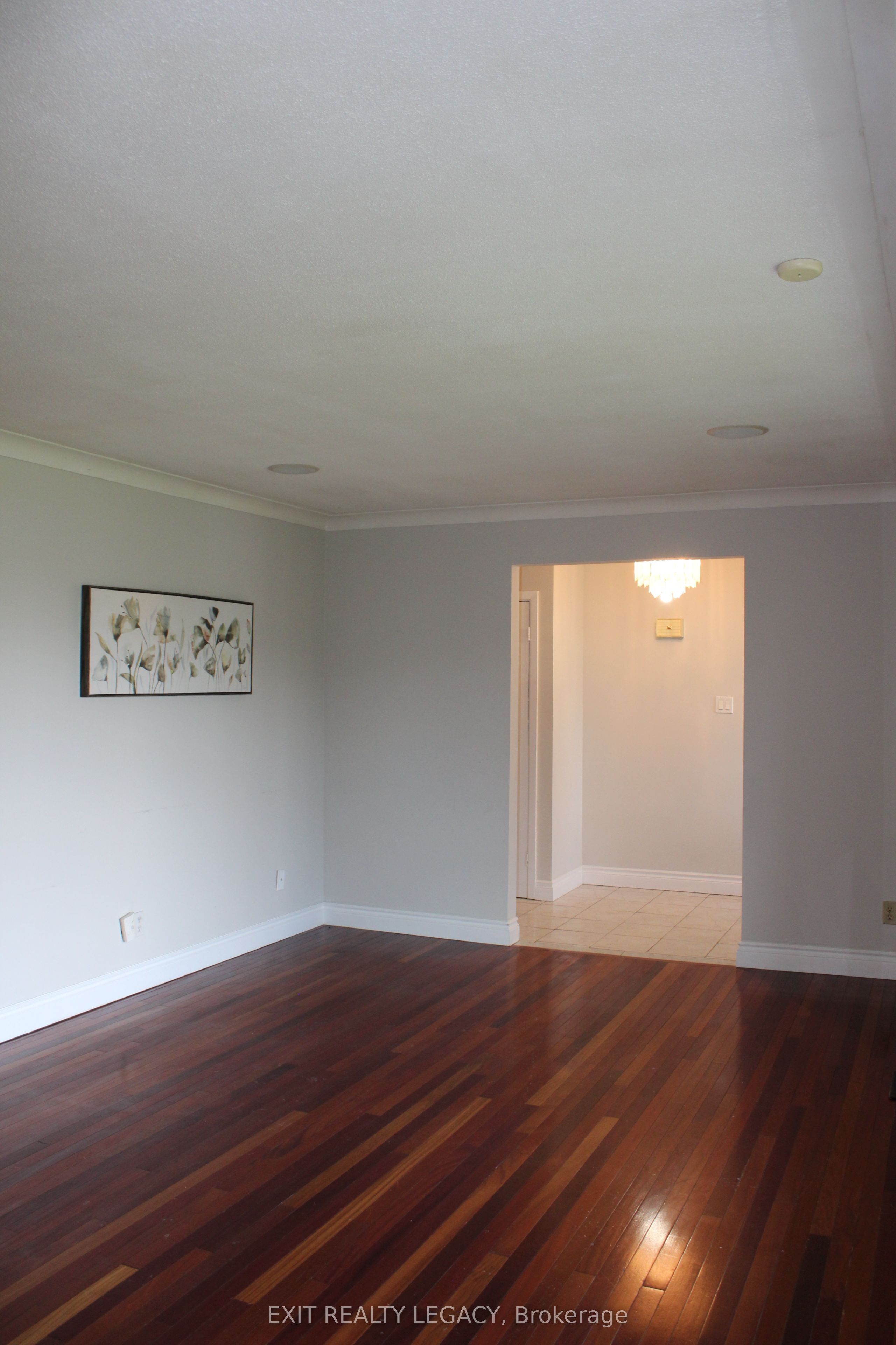 89 Bond Crescent