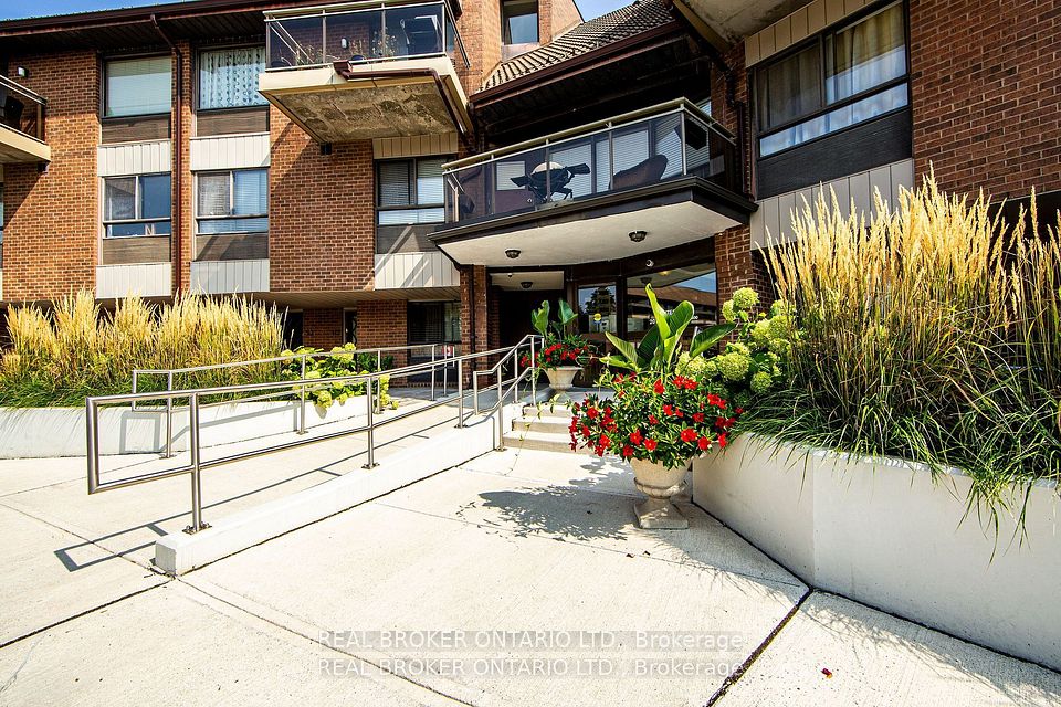1000 Cedarglen