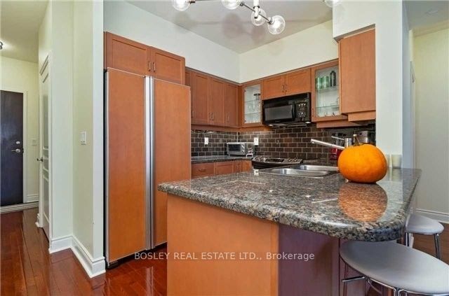 10 Delisle Avenue, #1112