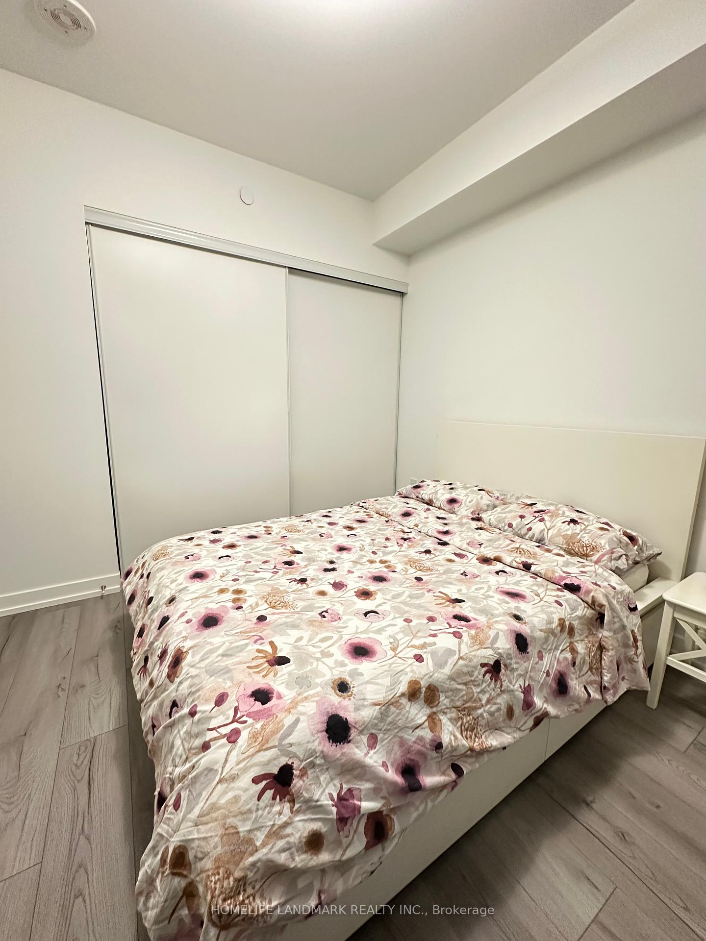 1 Bedroom Condo at 395 Bloor, Toronto For sale