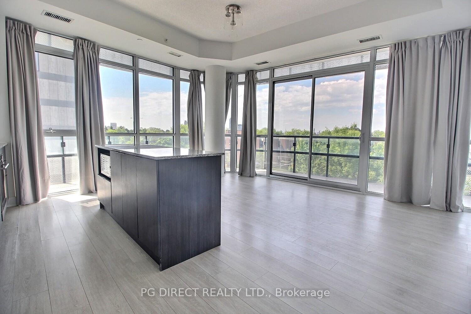 2 Bedrooms Condo at 99 The Donway, Toronto For sale