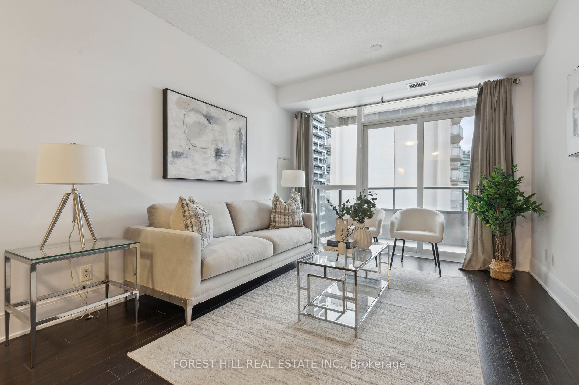 #713 - 70 Roehampton Avenue, Toronto, ON M4P 1R2