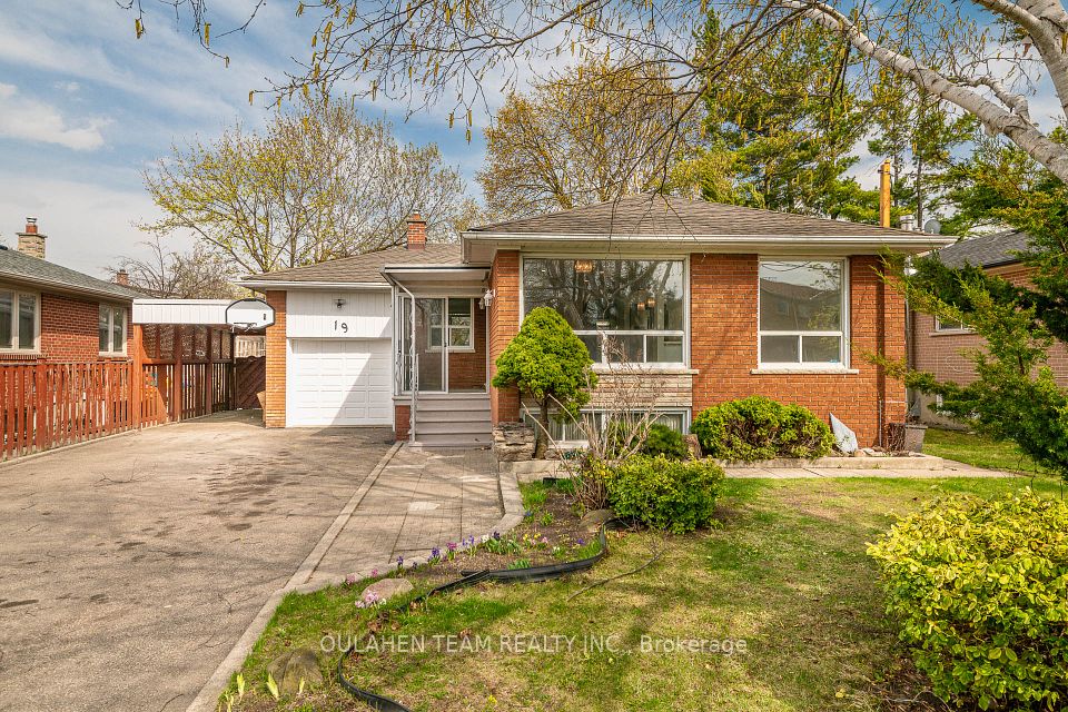 19 Belleglade Court
