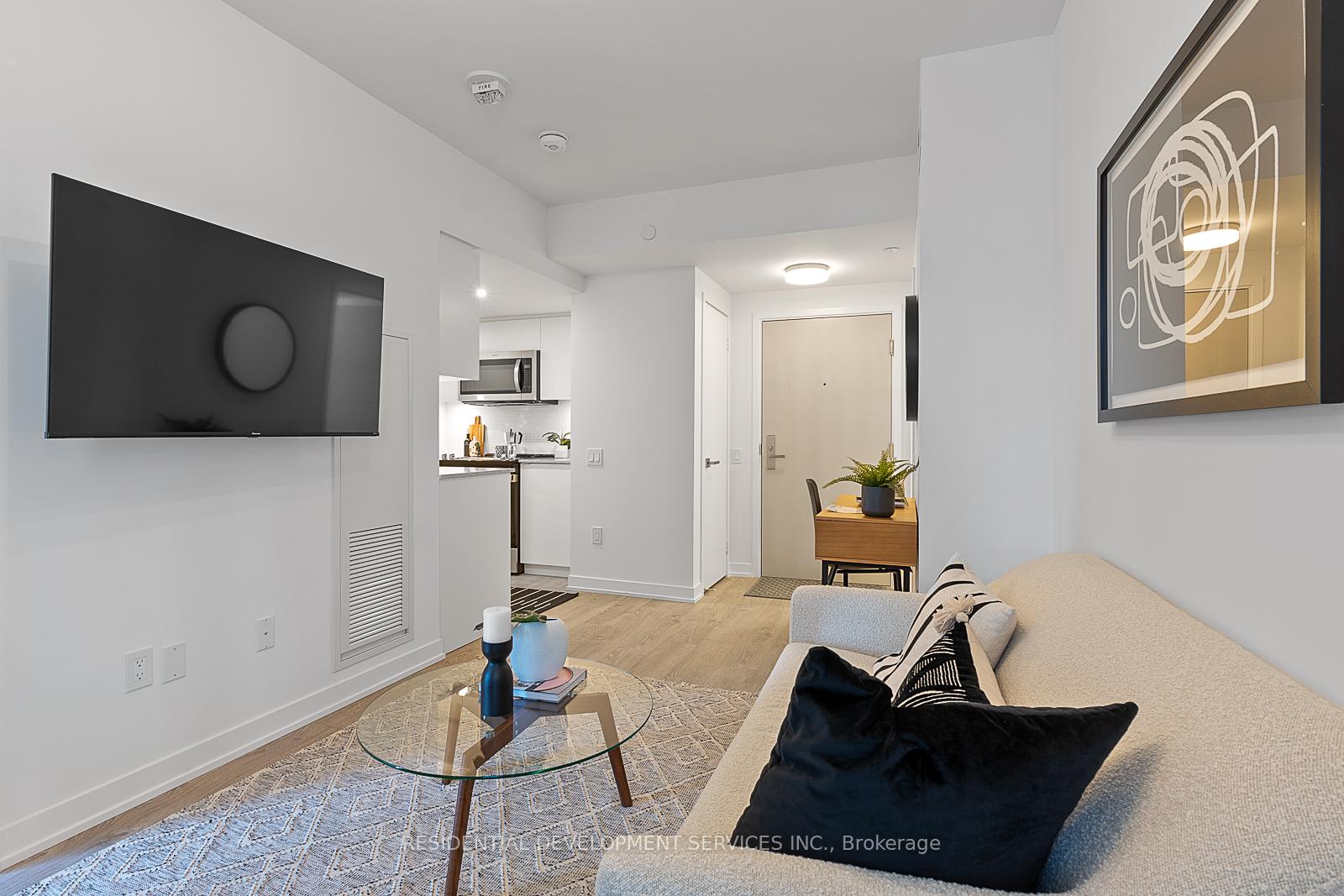 2 Bedrooms Condo at 500 Wilson,  Toronto For sale