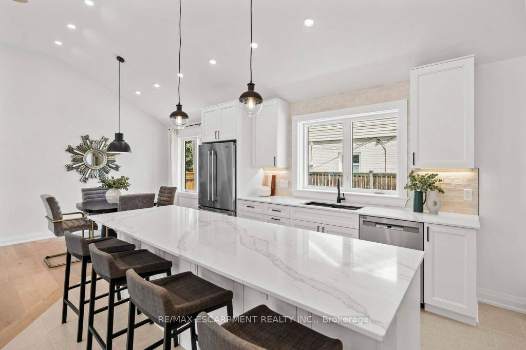 877 Condor Drive