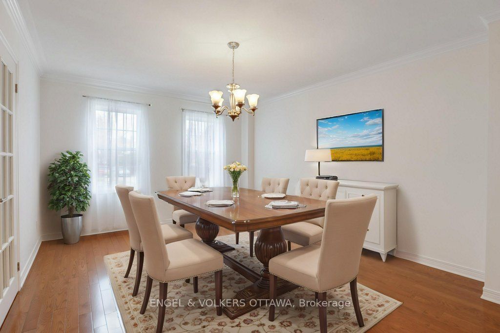 6 Belton Avenue