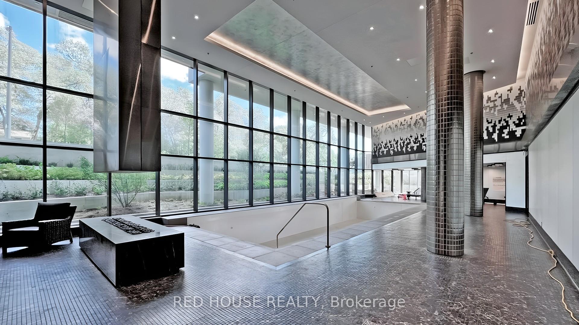 3 Bedrooms Condo at 25 Adra Grado, Toronto For sale