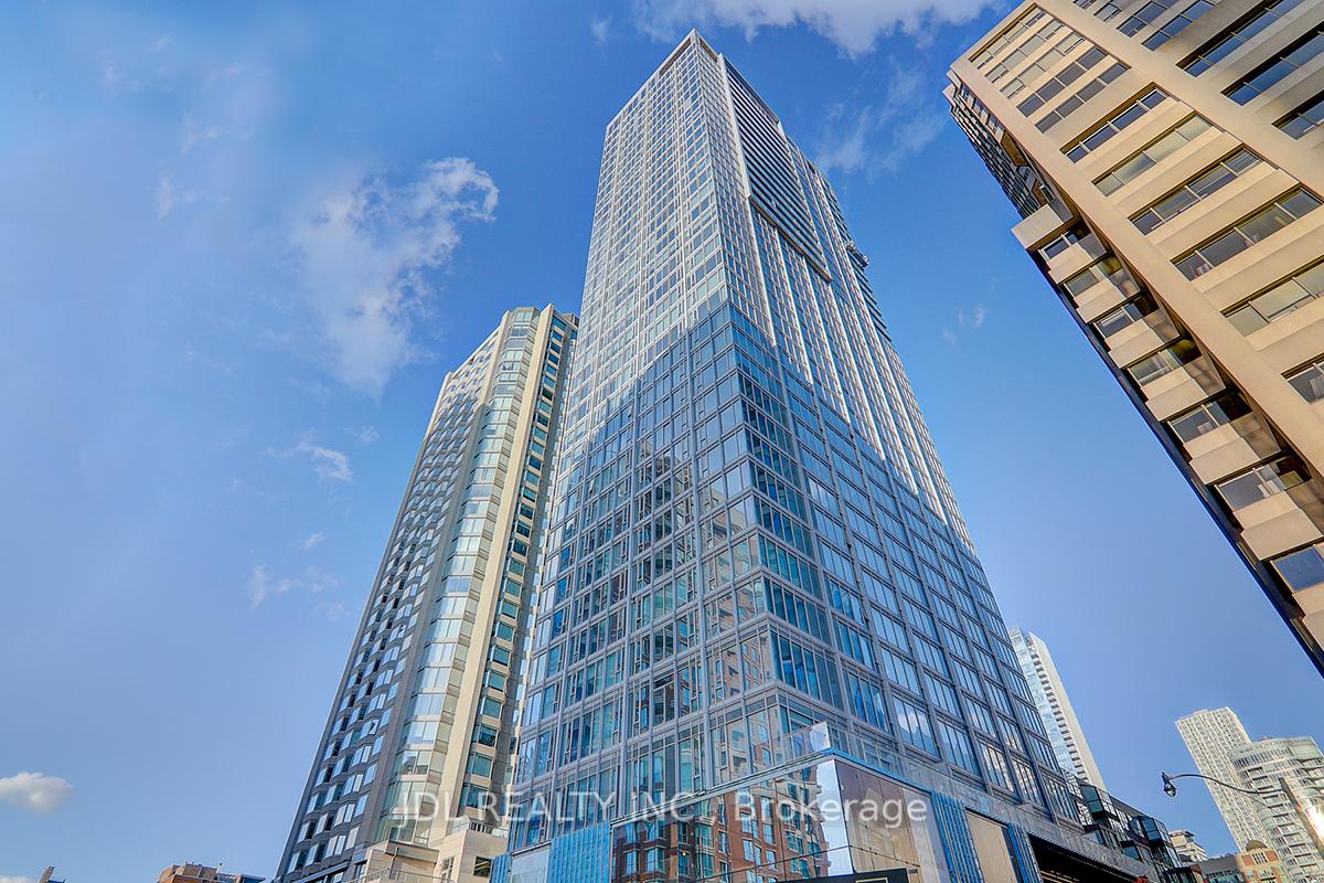 1 Bedroom Condo at 188 Cumberland, Toronto For sale