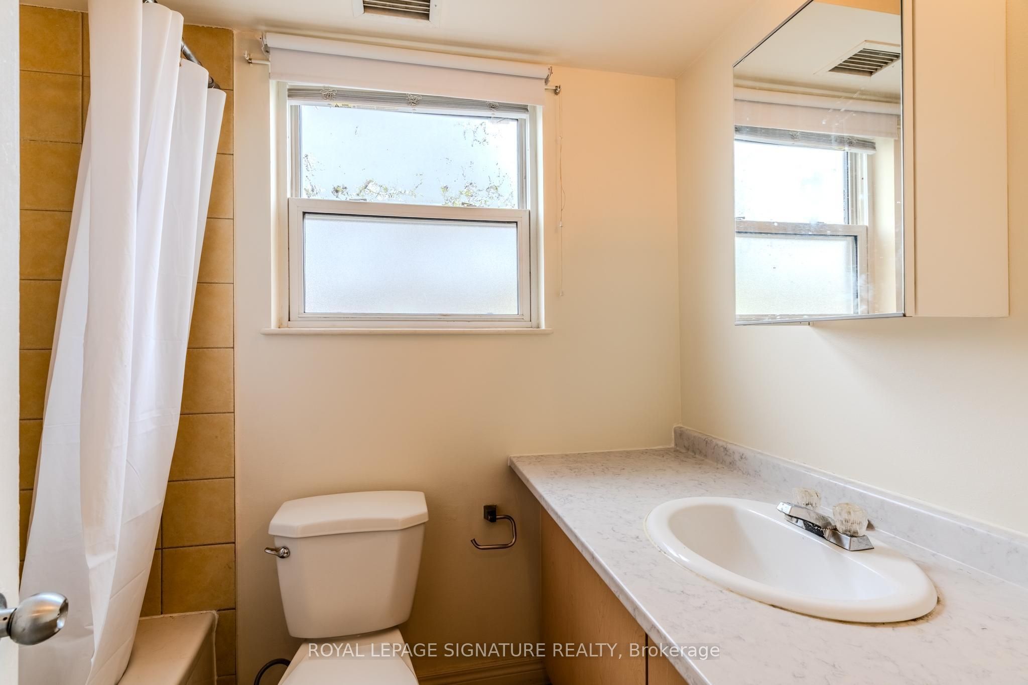 401 Donlands Avenue, #3