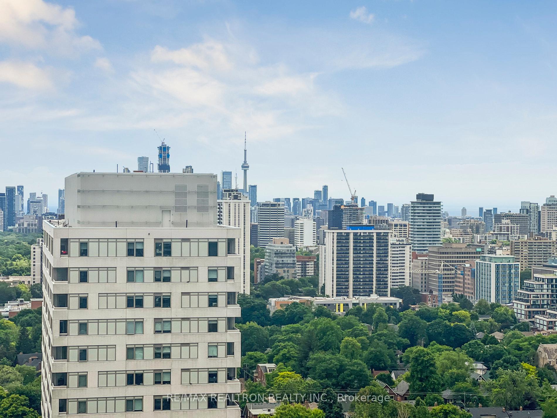 2 Bedrooms Condo at 89 Dunfield, Toronto For sale