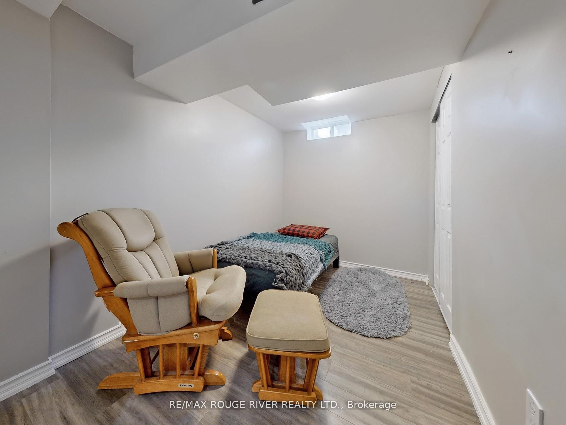 112 Scottsdale Drive